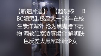 私房十月最新流出商场隔板女厕全景后拍美女尿尿牛仔裤美眉用杯子接尿不知做什么