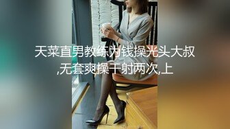 70后美妈妈 ·不惧时光优雅到老：妩媚动人的舌头，撩拨的妈妈心头痒痒，足射、舔逼！