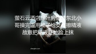 麻花小辫清纯美少女，发骚黄瓜磨蹭骚逼，地上假屌骑乘位，猛捅小骚逼，娇喘呻吟喊爸爸