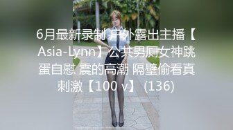 20岁还很嫩的汉服清纯小姐姐，穿着汉服太美了忍不住扒光她的衣服，趴着就后入，下面太粉太紧了，连叫好疼啊