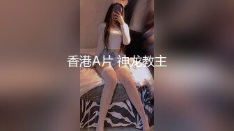 乌克兰妹很骚，她挺喜欢这套赫斯提亚cos，可能对一些人来说辣眼睛