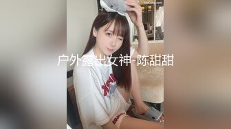  熟女妈妈 我坐在上面干一炮好不好 啊啊 舒服爽宝贝 妈妈看到儿子的大鸡吧笑的多开心