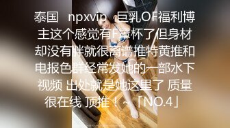 妈妈带女儿一起直播大秀挣钱，全程露脸黑丝情趣