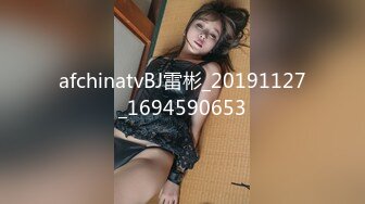 长沙最美Ts美佳琪 ：小姐姐人美热情， 过年期间欲望太强，没有骚逼让我干，拿出自慰神器开始上下套弄，有骚狗想吃精液吗 