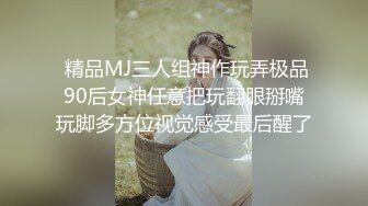 白虎小少妇性感纹身全程露脸跟小哥DD啪啪，口交大鸡巴在沙发上玩弄抽插，主动上位边草边跟狼友撩骚互动